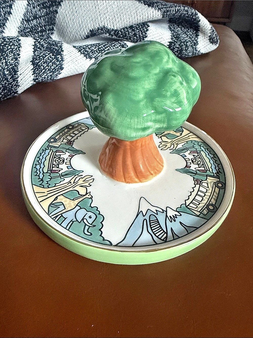 Disney 's Animal Kingdom Tree of Life Trinket Tray Green & White